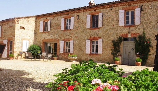 Domaine du mas de Marie : 2 houses.