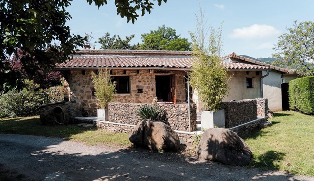 DOMAINE DU VERNADEL GITE CASTAGNOU