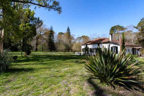 Domaine forestier Darricau au bord du lac, 12 min de l'océan