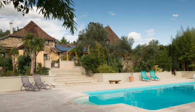 Domaine Hourcabis - 2 gîtes 4 et 6 personnes