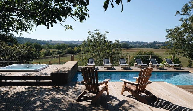 Domaine L'Ermitage 5 * in the heart of the Basque-Landes region