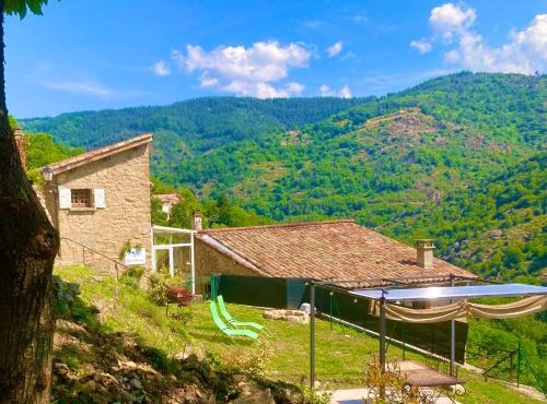 Domaine l'Esquiròu - Gîte L'Eurasie