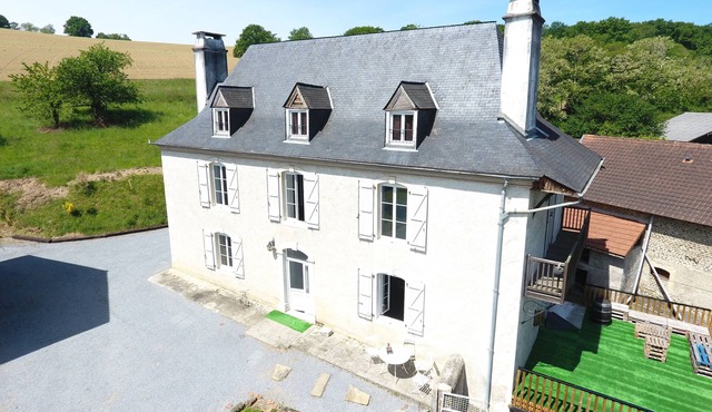 Domaine Lacay - Large capacity gîte