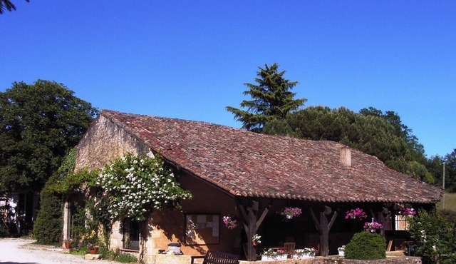 Domaine "Le Fournil" mit Jacuzzi by Interhome