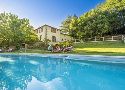 Domaine Le Jardin Suspendu Guest House proche HELFFEST et PUY DuFOU
