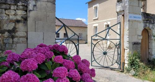 Domaine Les Chauveaux, 3 gites, 26 personnes, 1 salle
