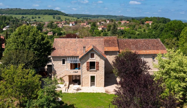 Domaine "Les Haut" mit eigenem Garten by Interhome
