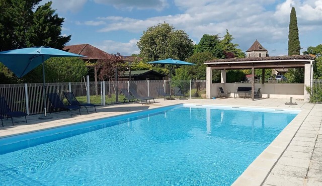 Domaine les Moustans with Pool