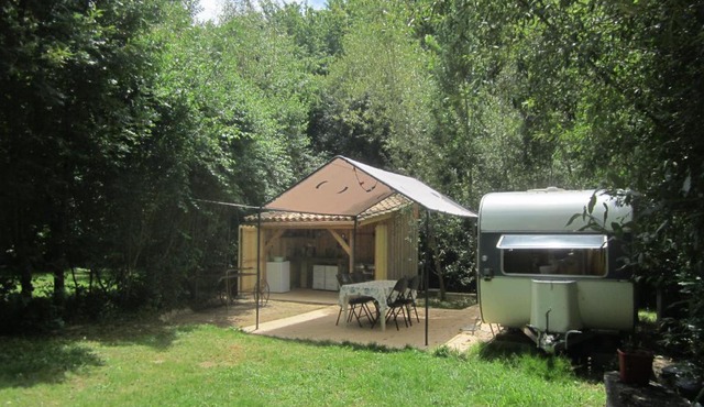 Domaine Les Philiberts (Gîtes et camping)