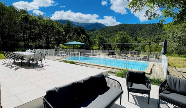 Domaine privé 4 * au pied du Canigou, Villa + F2, Entre Mer et montagne