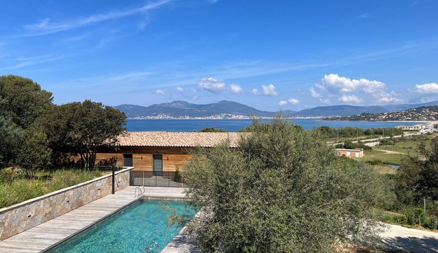 Domaine Pour 22 Personnes 50 m de la mer et Piscine Privée 11 Chambres 7 SDB