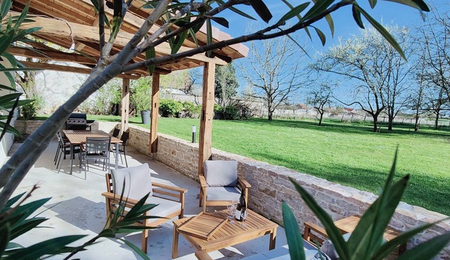 DOMAINE SAINT LOUP: Gîte "LE PETIT LOUP" 6 pers - 10min from Beaune