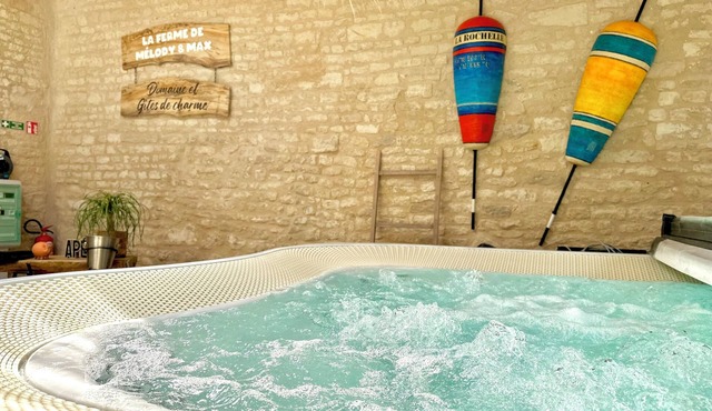 Domaine & Spa gîtes de charmes - La Ferme de La Rochelle