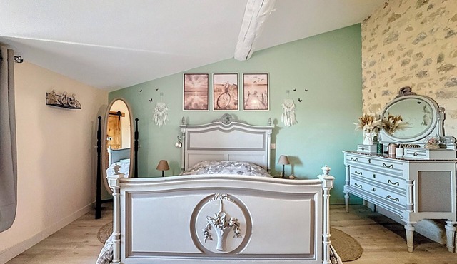 Domaine Taurin gîte Elyssa