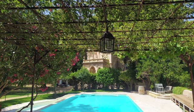 Domaine Viticole de Luxe à Deux pas Depézenas