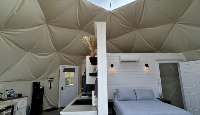 Dome 3 · Luxury Lakeside Dome Experience & Hot Tub