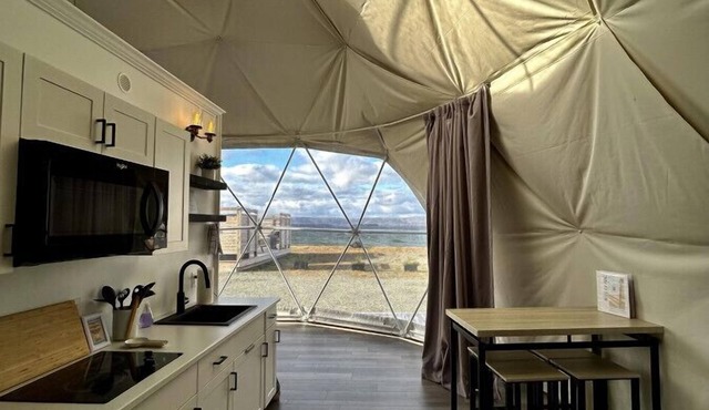 Dome 5 · Luxury Lakeside Dome Experience Private Hot Tub