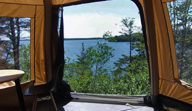 Dome Yurt On The Ocean and Private Beach, free Wifi