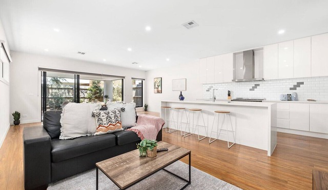 Domi Rentals - The Rayhur Residence