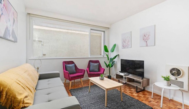 Domi Rentals - The Cozy Balaclava