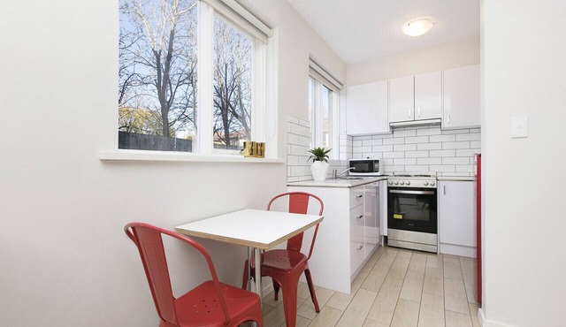 Domi Rentals - The Carlisle Apartments