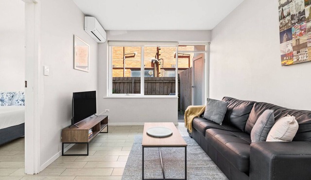 Domi Rentals - The Carlisle Apartments