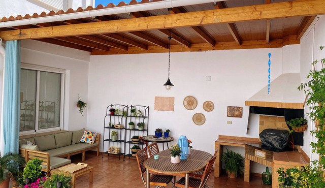 Domus Belle Home Valencia. Holiday home 10min to the beach and 15min to Valencia
