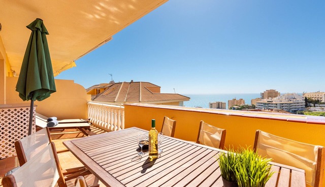 Don Juan - Rental apartment with sunny terrace in Fuengirola Carvajal