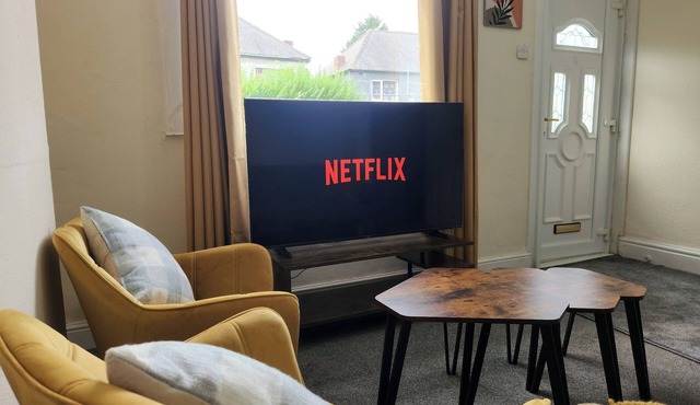 Doncaster Serviced Accommodation - 3 Bed House- Ideal for Contractors/Families