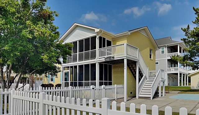 Dooley's Place | Pet-Friendly, Near Beach