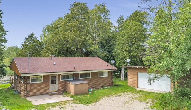 Door County Cabin on the Water