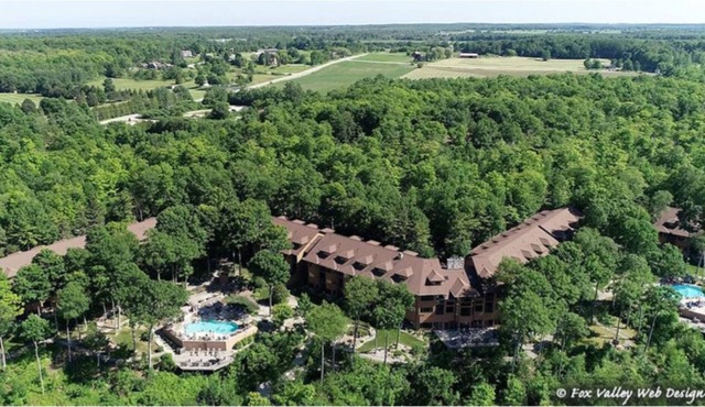 Door County Landmark Resort - Overlooking The Waters Of Green Bay