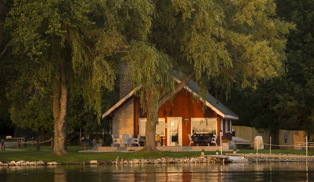 Door County's Chalet On The Shore