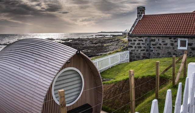 Door to the Shore - Seafront Cottages