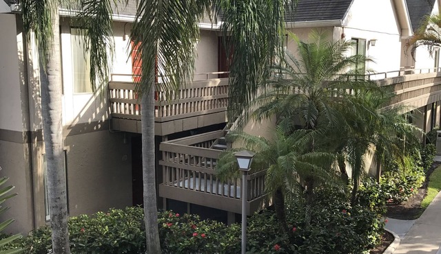 Doral Suites