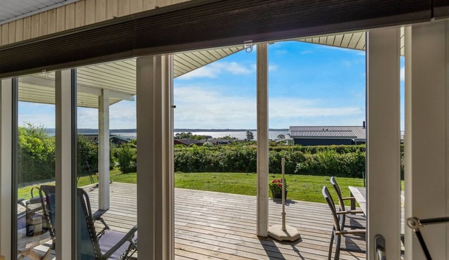 "Dorathea" - 360m from the sea by Interhome