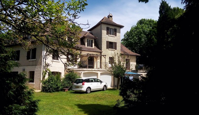Dordogne lovely spacious perigordain style property with heated indoor pool