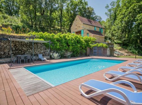 Dordogne Poolside Escape