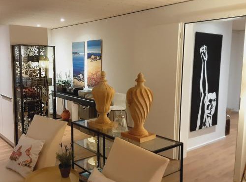 Dorf Hotel "Zuhause in Lachen"