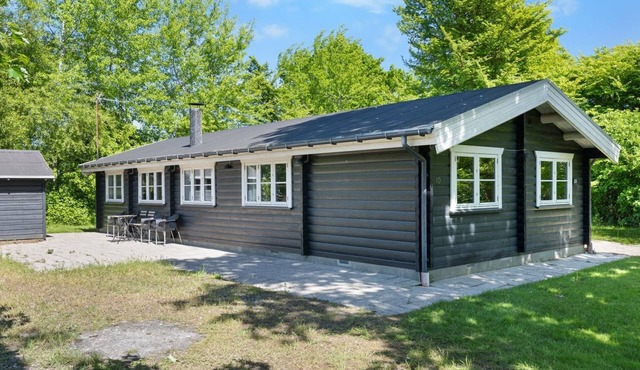 "Doris" - 150m from the sea by Interhome