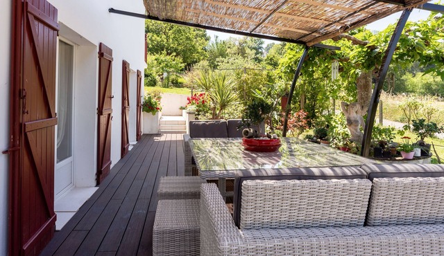 Dorlanne - One Bedroom House, Sleeps 2