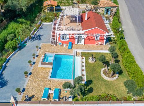 Dorothea Villa with Private Pool, by ZanteWize