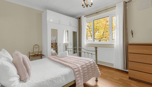 Dorritt House 3 Bed Apartment