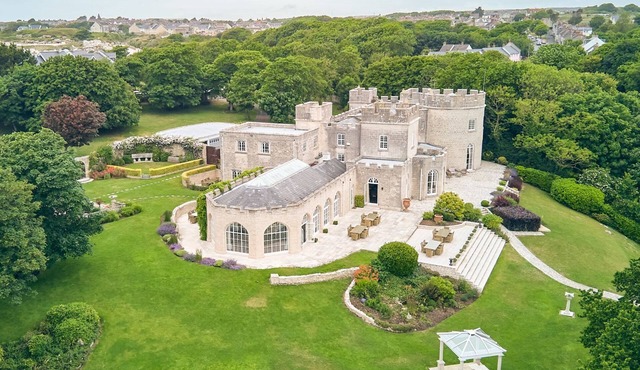 Dorset Castle - Nine Bedroom Castle, Sleeps 20