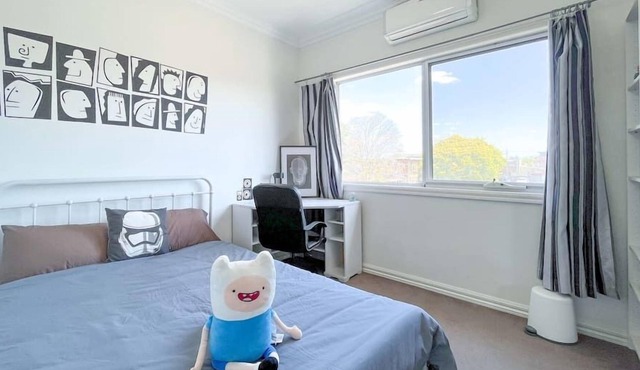 Double Bed Private Bathroom Stay @Clayton