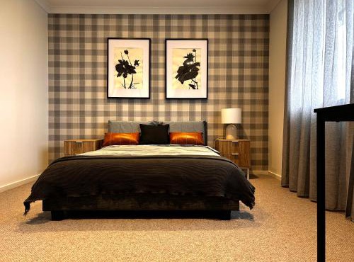 Double bedrooms in a luxury house in west of Melbourne