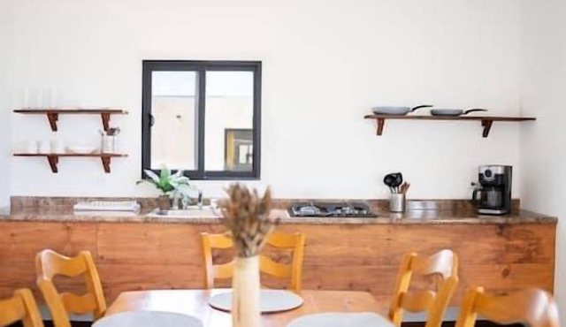 Double Cabin #10 - Oak Point