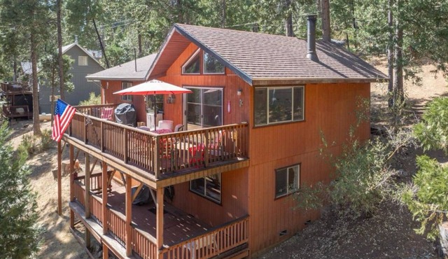 Double Decker Cabin Retreat – Peaceful Getaway in Arnold