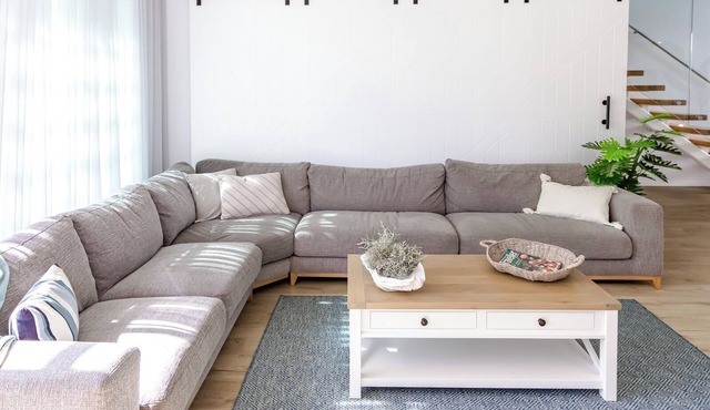 Double Delight - 4pm check out Sundays*