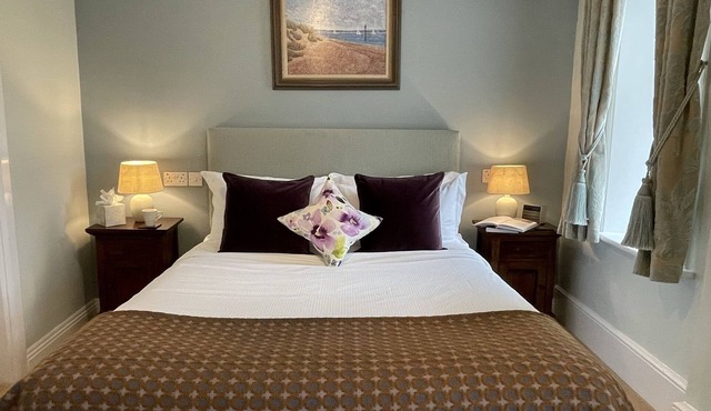 Double Ensuite at Edgcott House